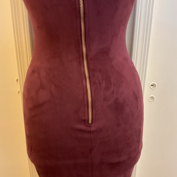 🌹 Purple Velvet Bodycon Dress - Picture 7 of 7
